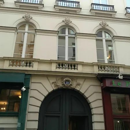 1er Etage Opéra Hotel 3*